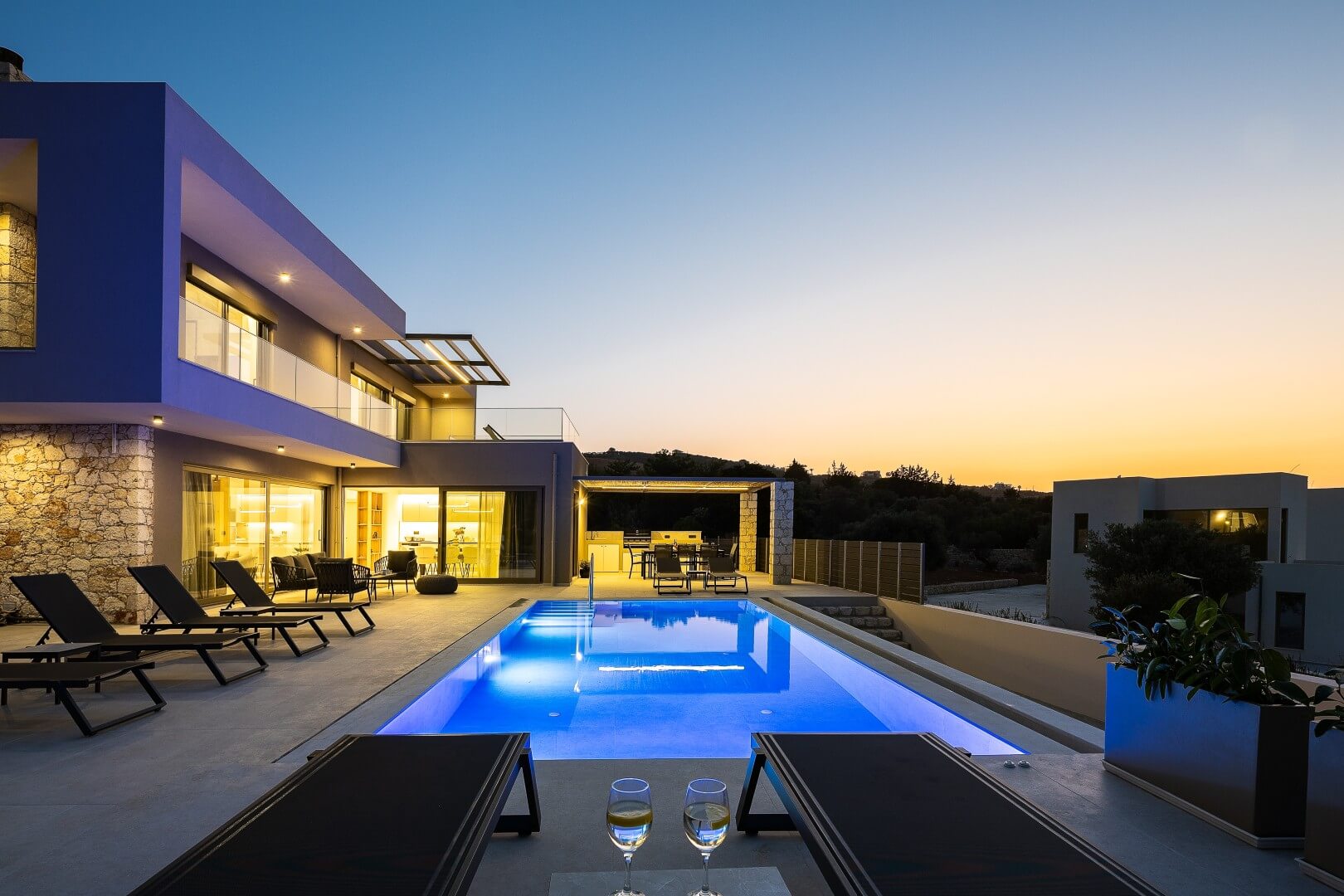 Relaxing nights at the pool